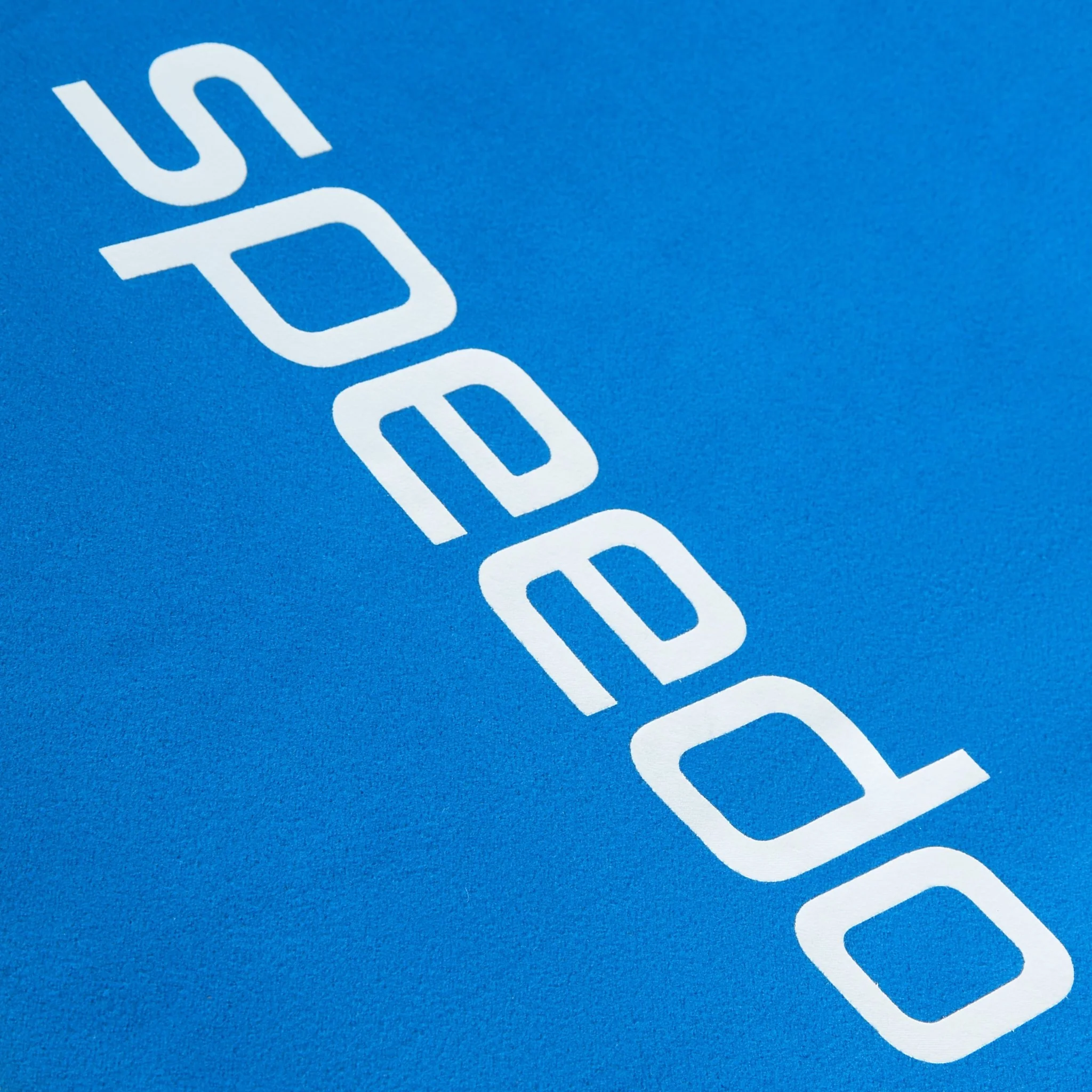 SPEEDO MICROFIBRE TOWEL - Image 3